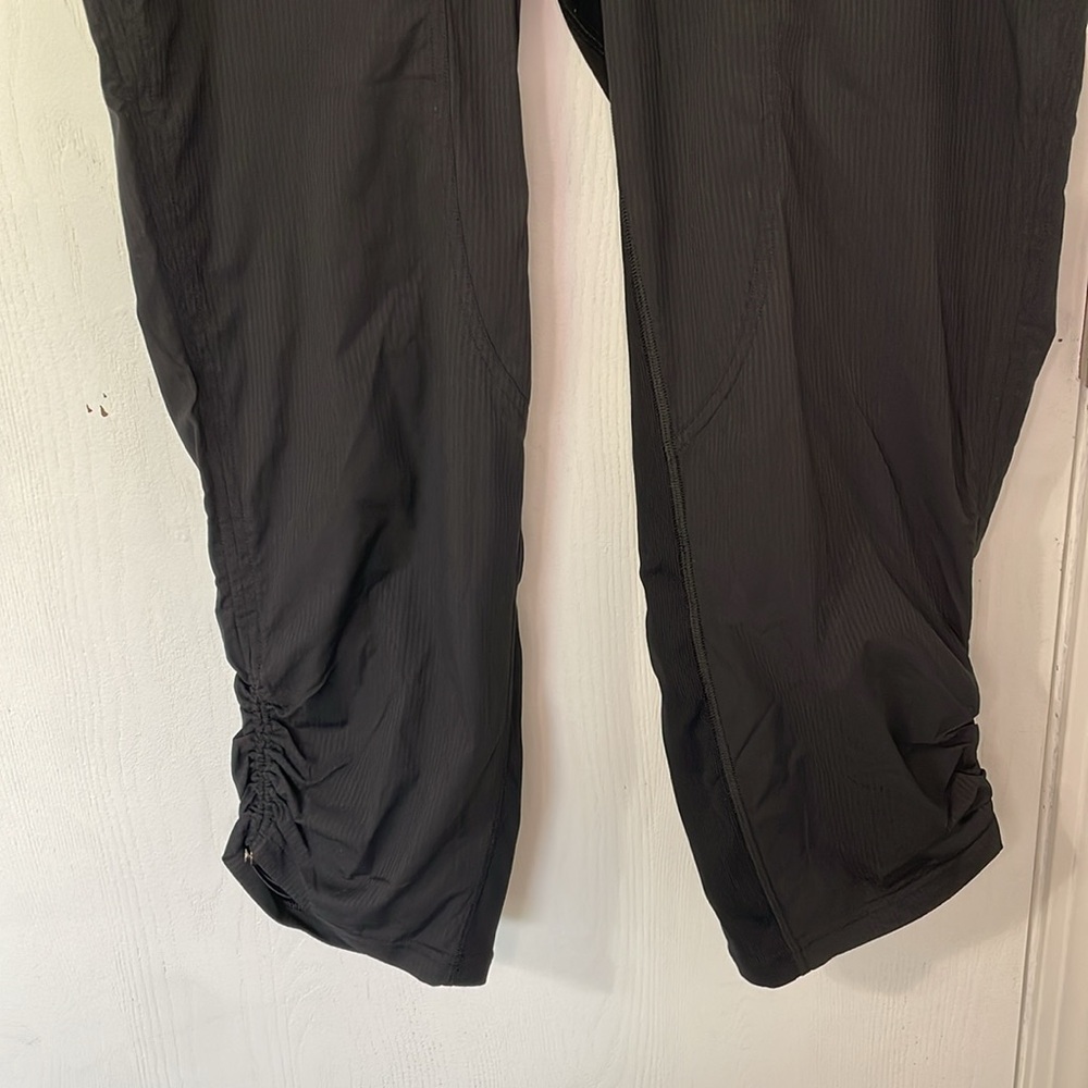 Lululemon Dance Studio Mid-Rise Crop 25” Pants Black Size 12 - Picture 11 of 14
